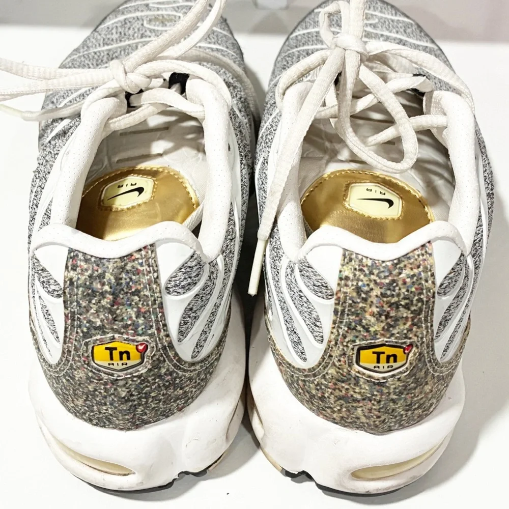 Nike AirMax TN Women Size 9.5‎ Low Top Athletic Sneakers Shoes